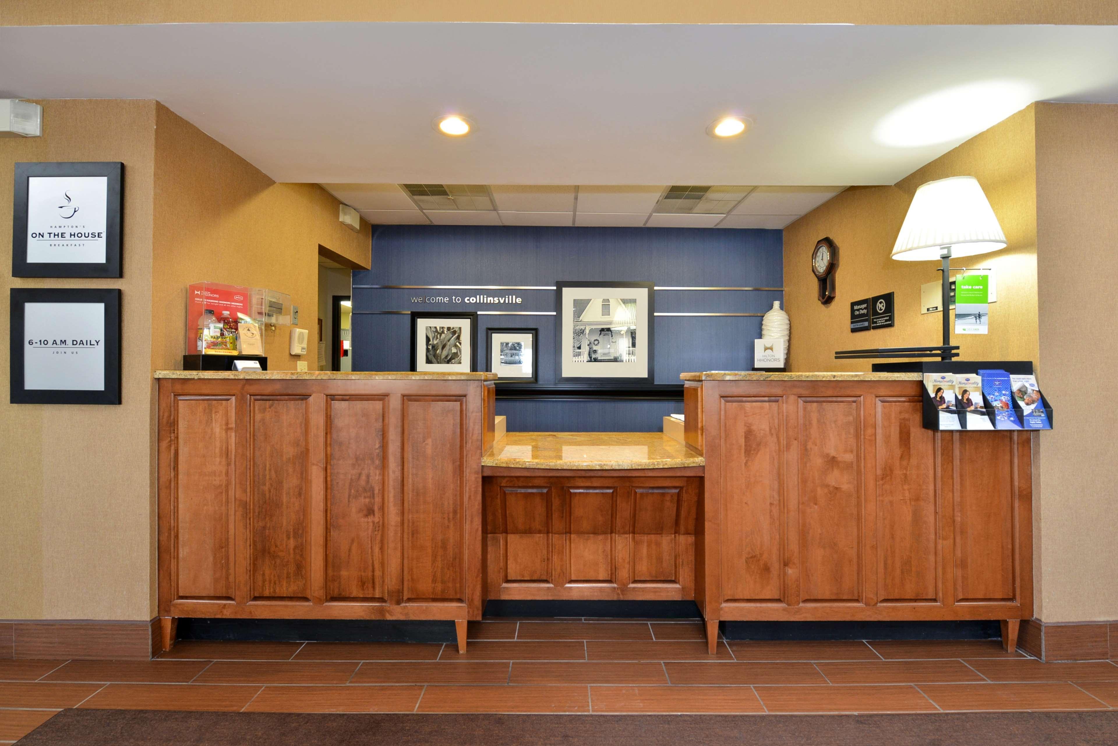 Hampton Inn St. Louis/Collinsville Exterior photo