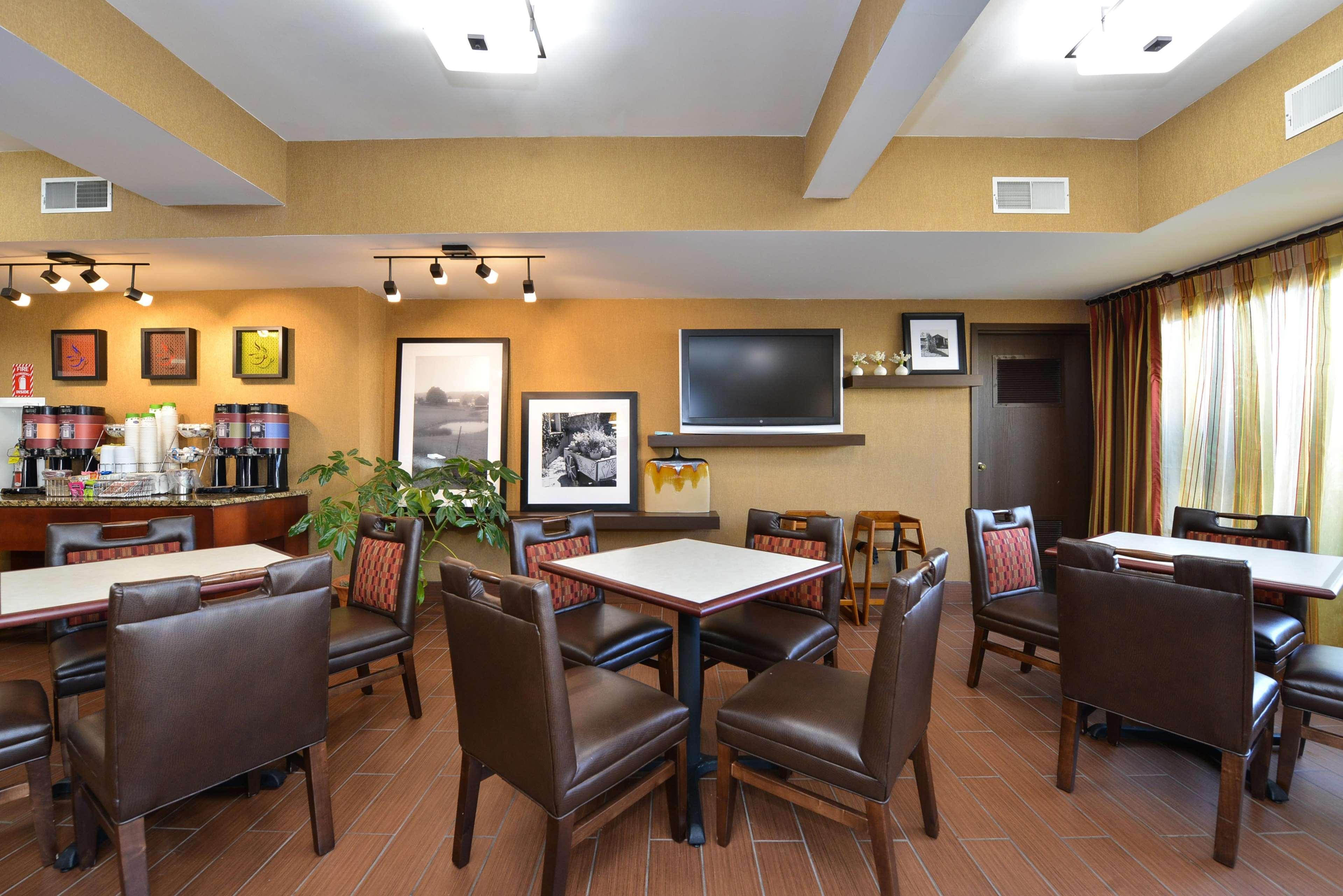 Hampton Inn St. Louis/Collinsville Exterior photo