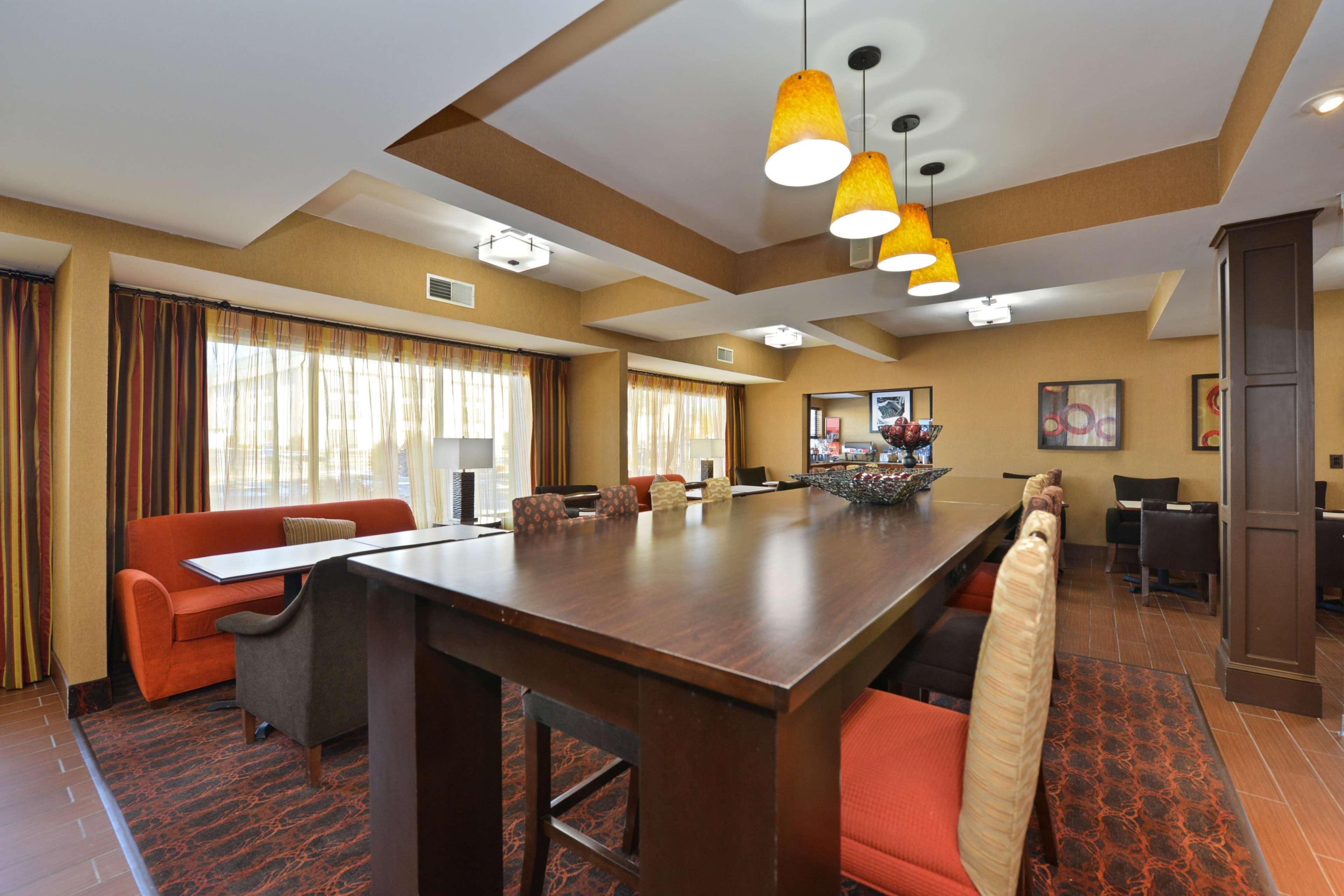 Hampton Inn St. Louis/Collinsville Exterior photo