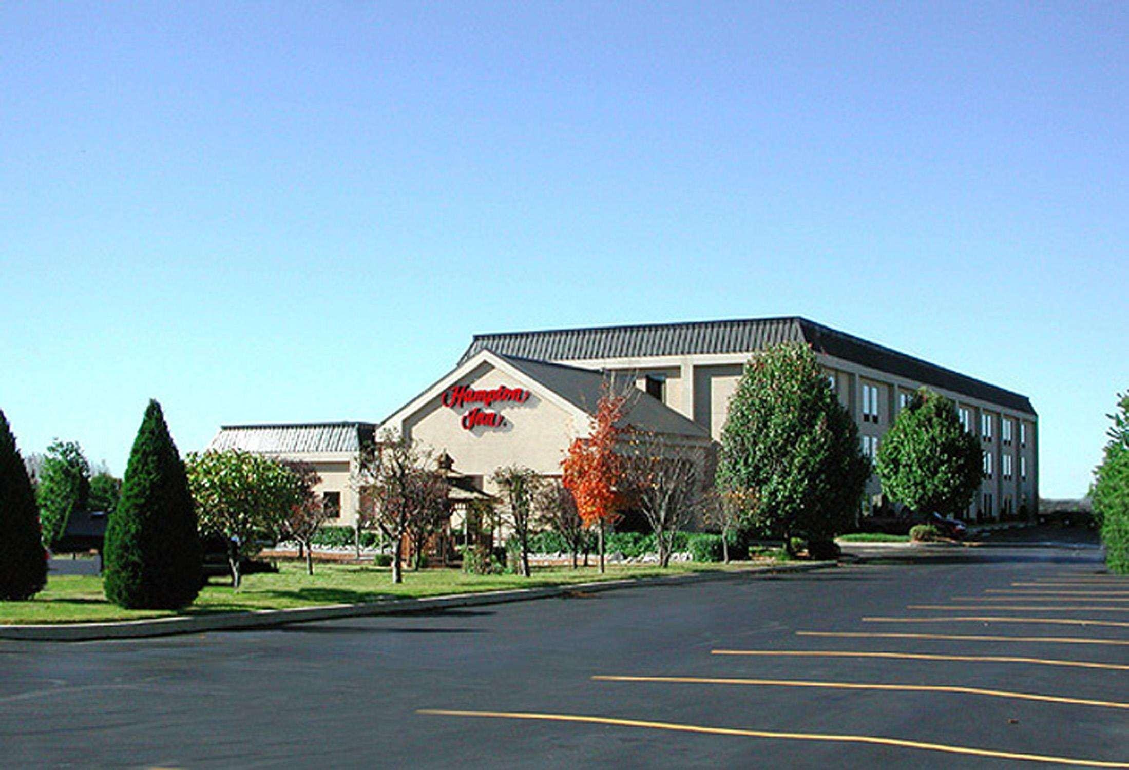 Hampton Inn St. Louis/Collinsville Exterior photo