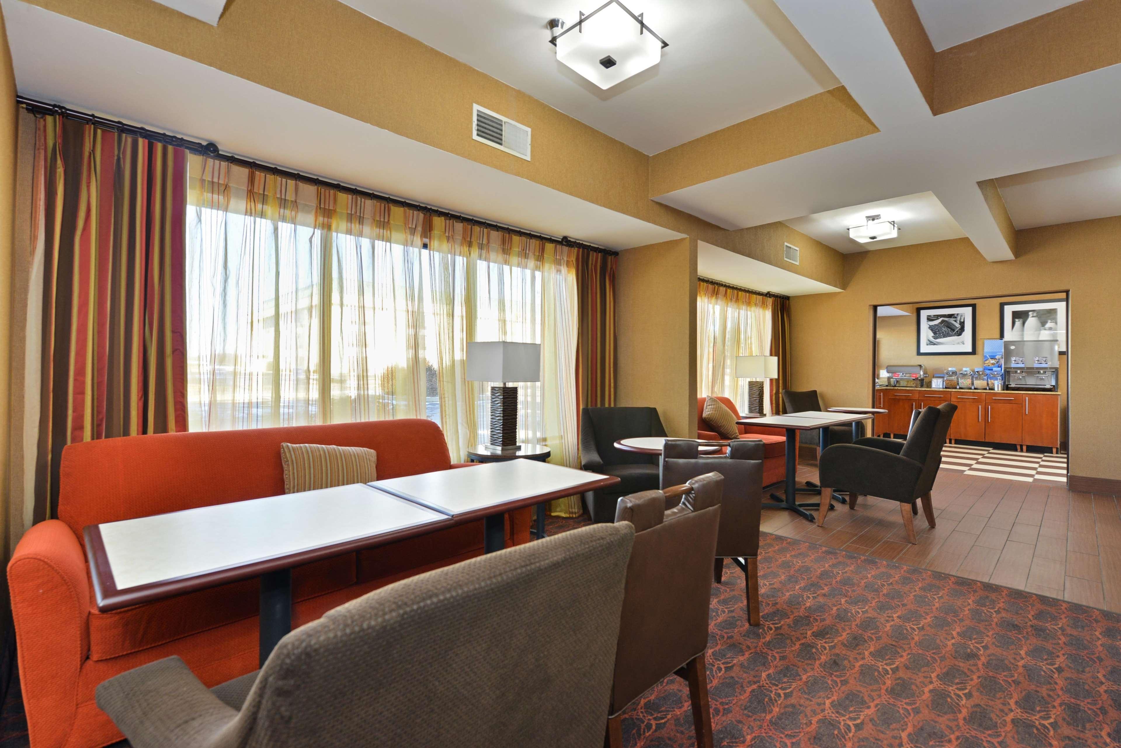 Hampton Inn St. Louis/Collinsville Exterior photo