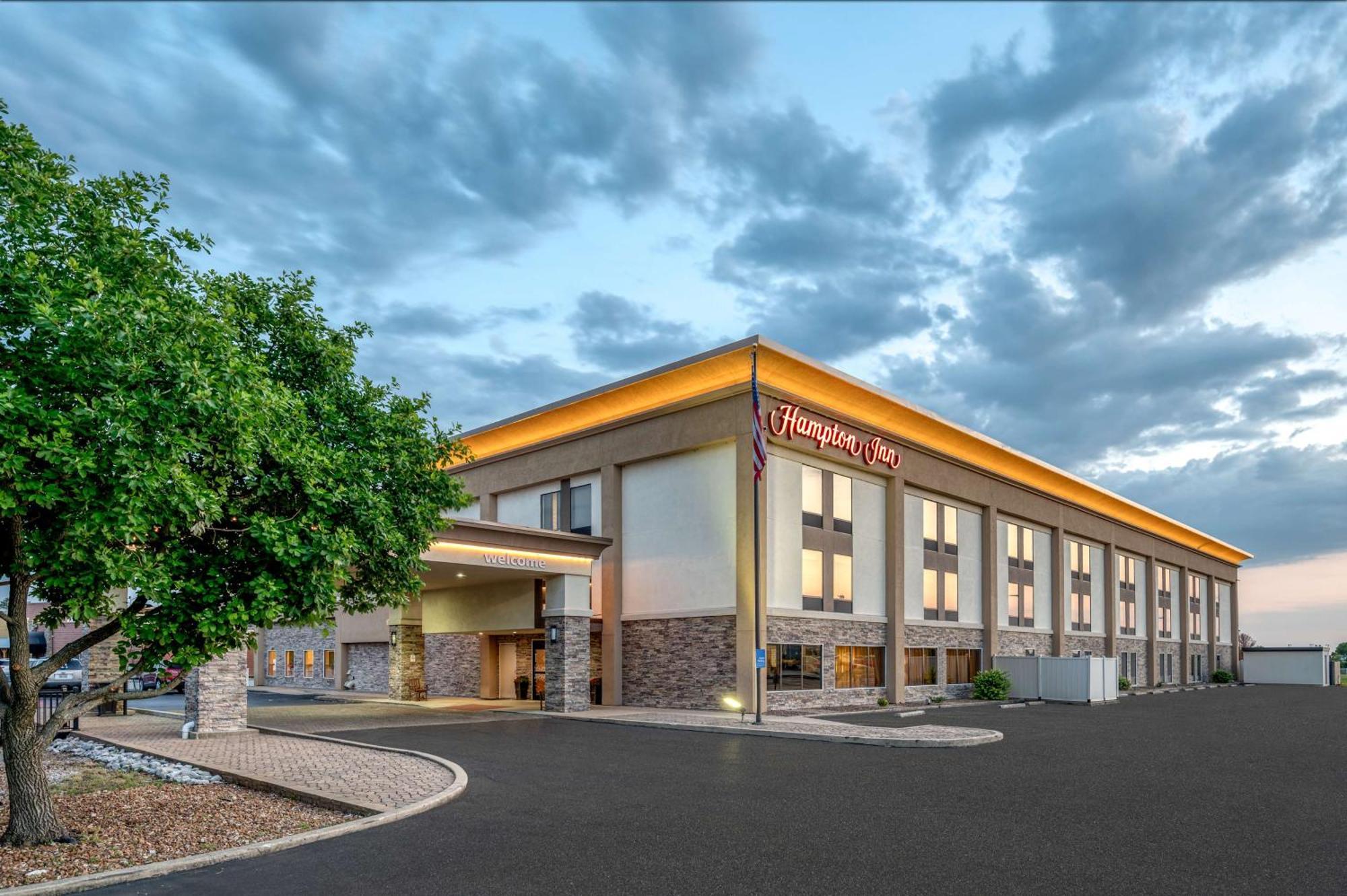Hampton Inn St. Louis/Collinsville Exterior photo