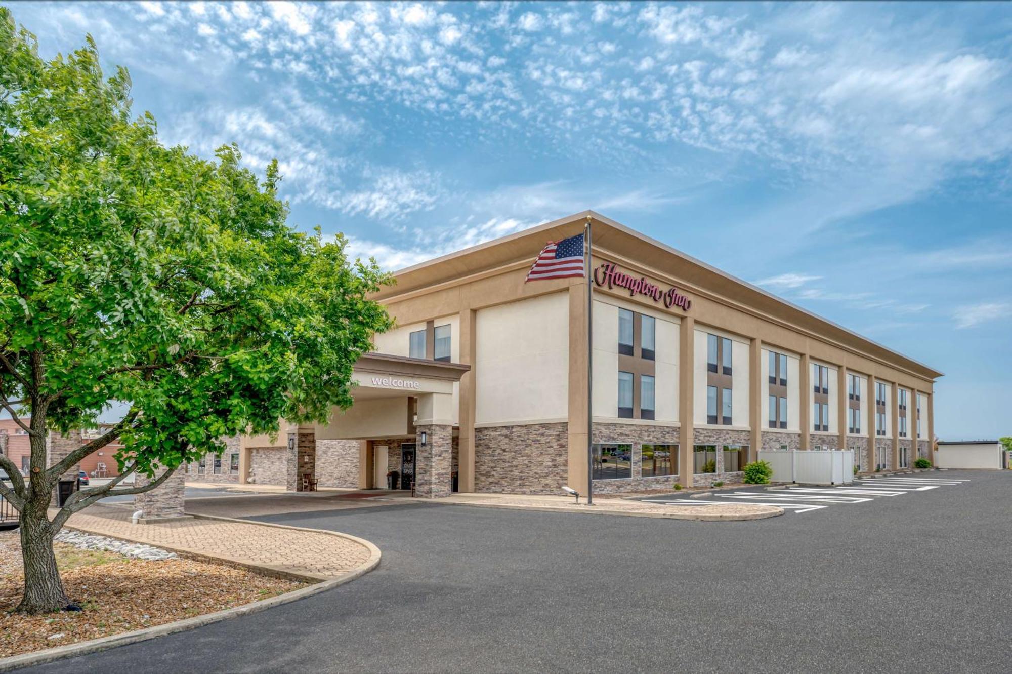 Hampton Inn St. Louis/Collinsville Exterior photo