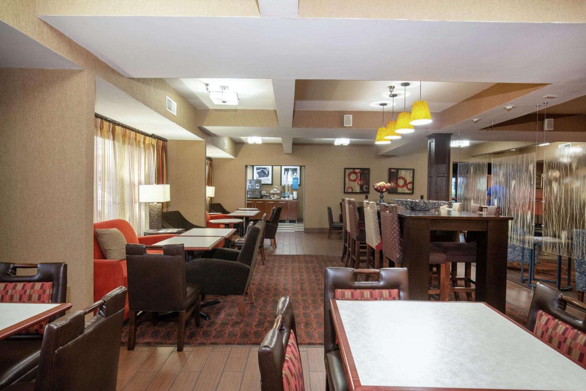 Hampton Inn St. Louis/Collinsville Exterior photo