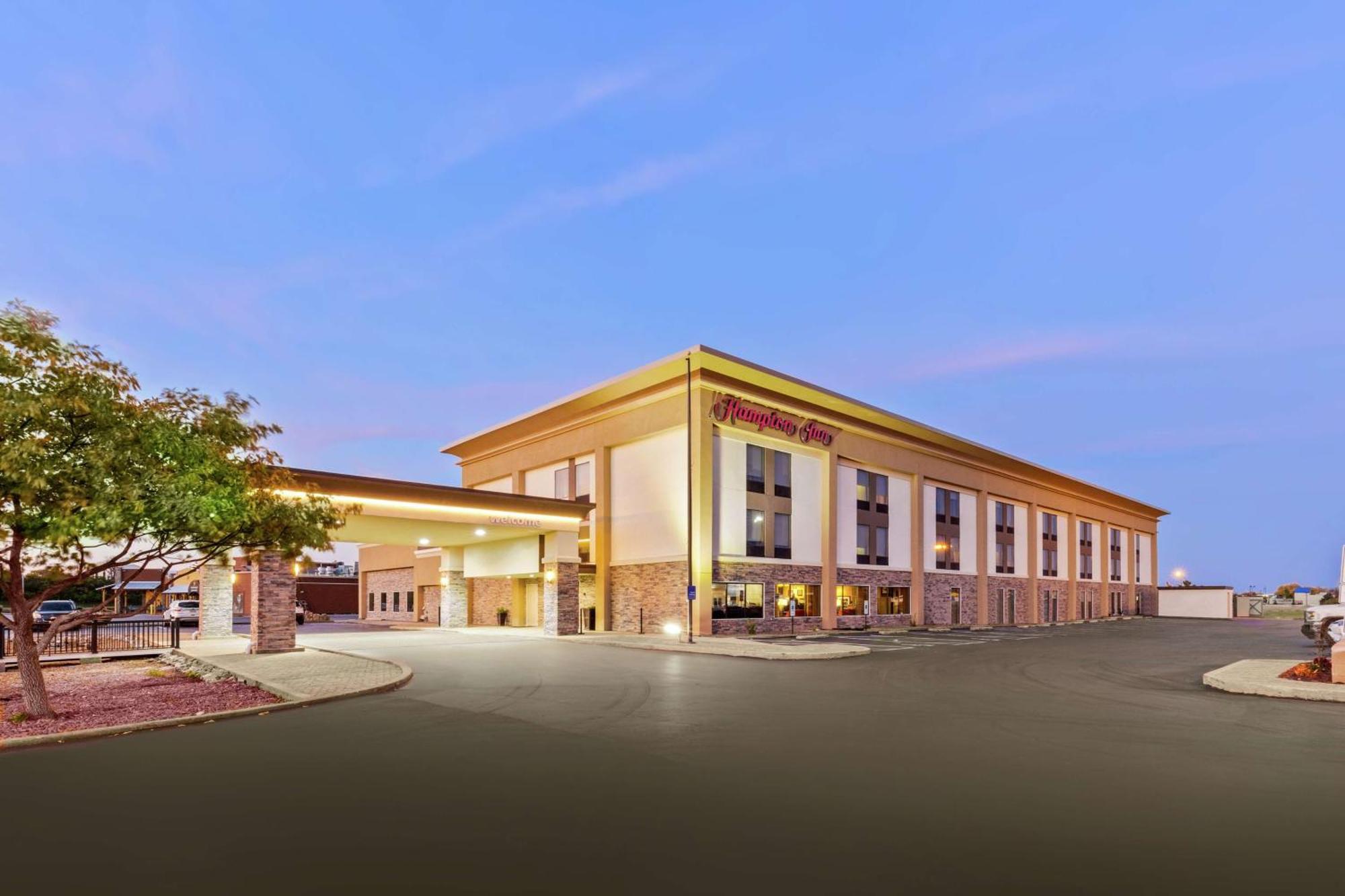 Hampton Inn St. Louis/Collinsville Exterior photo